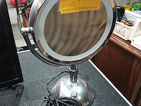Lot 7 - make-up spiegel met lamp babyliss - afbeelding 2 van  4
