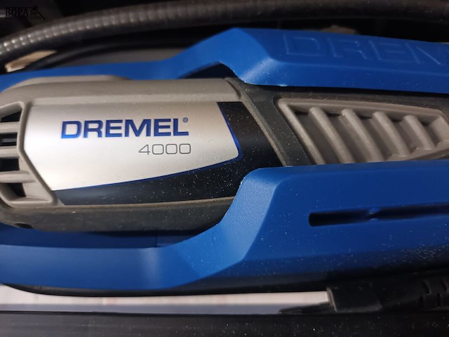 Lot 7 - multitool dremel in koffer - afbeelding 3 van  4