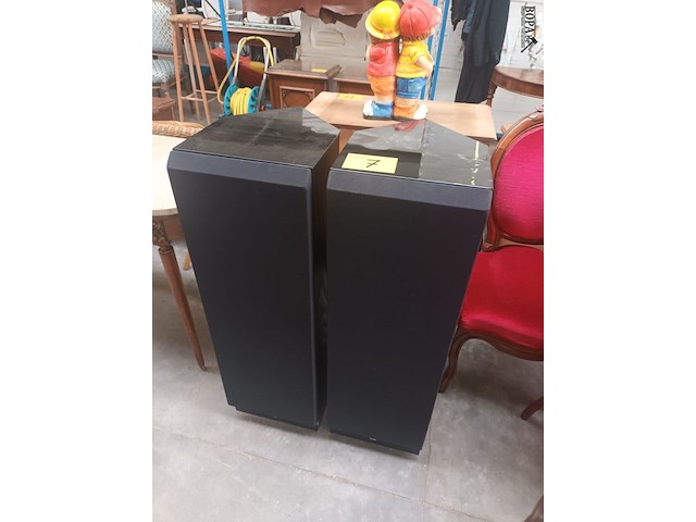 Lot 7 - muziekboxen b. 2 stuks - afbeelding 1 van  4