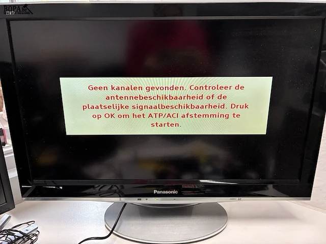Lot 7 - panasonic full hd lcd-televisie - afbeelding 5 van  5