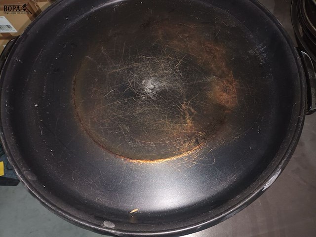 Lot 7 - party pan hendi - afbeelding 3 van  4