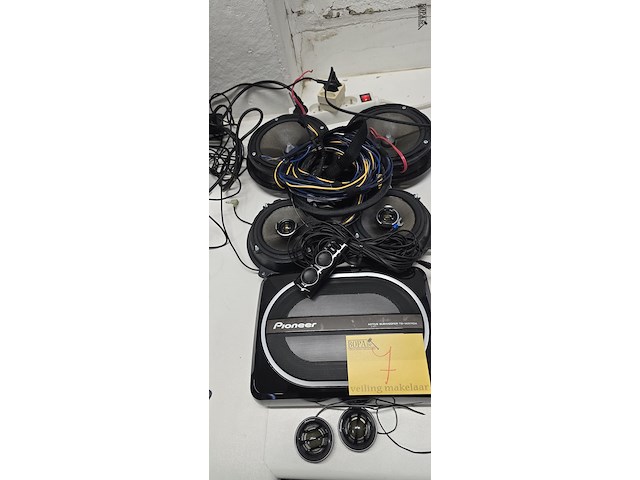 Lot 7 - pioneer active subwoofer set met boxen - afbeelding 1 van  6