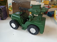 Lot 7 - polizei auto en jeep jimson. 2 stuks - afbeelding 4 van  10