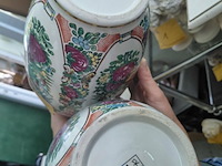 Lot 7 - set chinese vazen - afbeelding 2 van  2