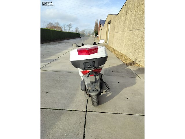 Lot 7 - yamaha yp125ra (2015-chass.vg5se684000003075) - afbeelding 11 van  17