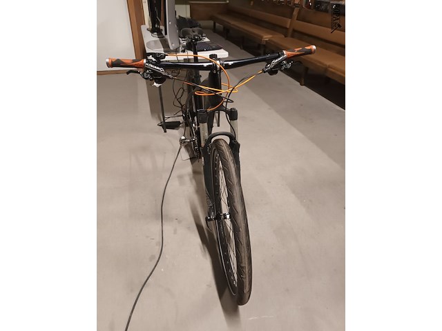 Lot 7 - zwarte mountainbike ktm - afbeelding 3 van  6