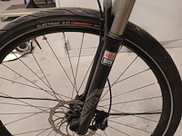 Lot 7 - zwarte mountainbike ktm - afbeelding 6 van  6