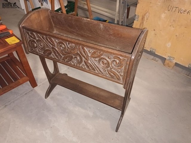 Lot 70 - antieke houten plantenbak - afbeelding 3 van  3