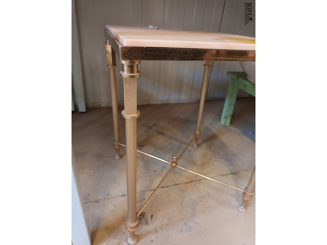 Lot 70 - bijzettafel met marmer blad - afbeelding 2 van  3