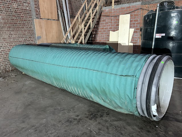 Lot 70 - drainagebuizen - afbeelding 1 van  4