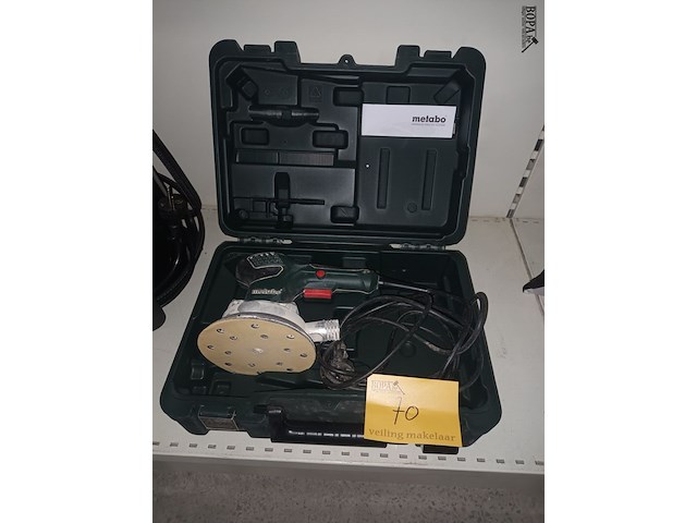 Lot 70 - excentrische schuurmachine metabo - afbeelding 1 van  3