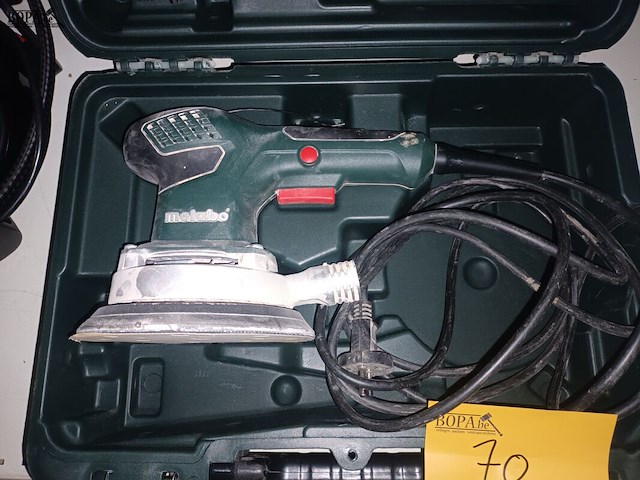 Lot 70 - excentrische schuurmachine metabo - afbeelding 2 van  3