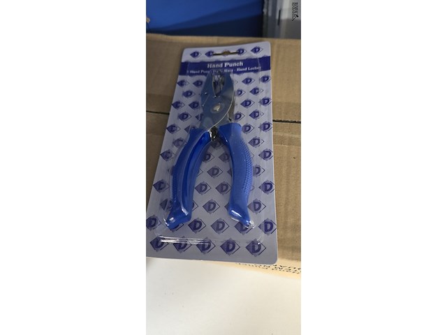 Lot 70 - hand pons knijpers nieuw doos van 24 stuks - afbeelding 2 van  3