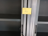 Lot 70 - hoge roldeurkast. 2 stuks - afbeelding 3 van  4