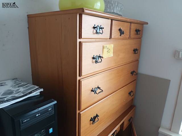 Lot 70 - houten ladekast - afbeelding 2 van  4