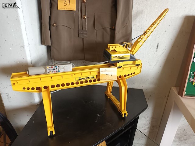 Lot 70 - joustra kraan - afbeelding 1 van  5