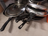Lot 70 - kookpotten en pannen. 18 stuks - afbeelding 2 van  4