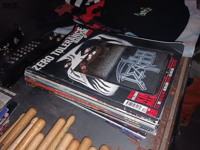 Lot 70 - metal collector items - afbeelding 6 van  7