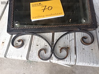 Lot 70 - metalen tuinspiegel - afbeelding 2 van  3