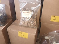 Lot 70 - rookhout snippers olijf 1 kg. 17 stuks