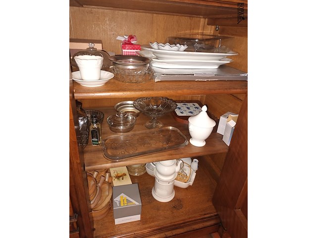 Lot 70 - servies en huisraad - afbeelding 9 van  12