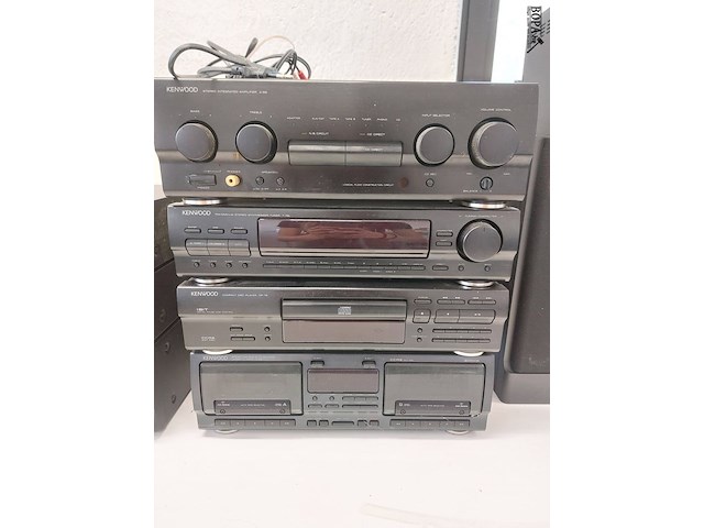 Lot 70 - stereotoren kenwood - afbeelding 1 van  3