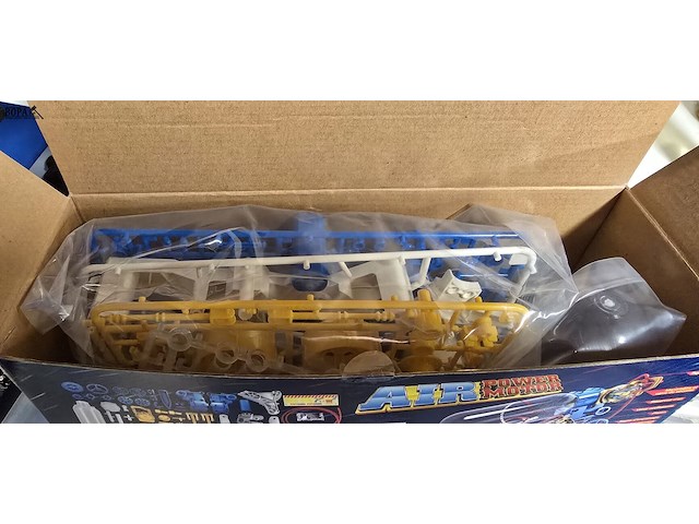 Lot 71 - air power motor bouwdoos, nieuw - afbeelding 3 van  3