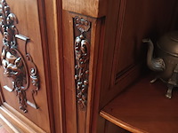 Lot 71 - antieke dressoir kast - afbeelding 3 van  13