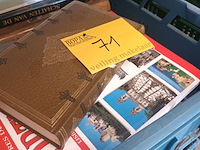 Lot 71 - boeken. 2 bakken - afbeelding 1 van  3