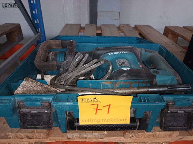 Lot 71 - breekhamer makita - afbeelding 1 van  4