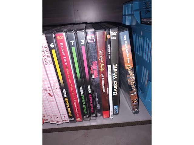 Lot 71 - dvd’s. 17 stuks - afbeelding 2 van  4