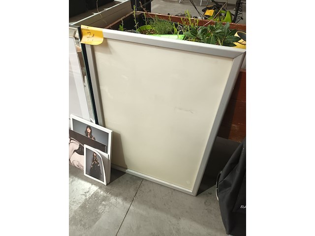 Lot 71 - kaders en reclame prenten. 5 stuks - afbeelding 4 van  4