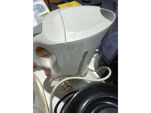 Lot 71 - keukentoestellen. 4 stuks - afbeelding 4 van  5