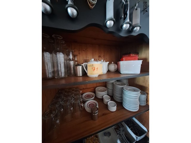 Lot 71 - koffie- en theeservies - afbeelding 3 van  5
