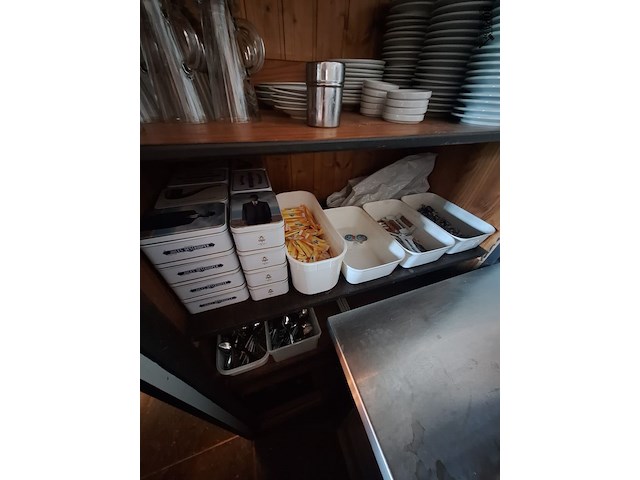 Lot 71 - koffie- en theeservies - afbeelding 4 van  5