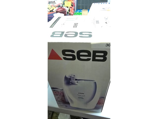 Lot 71 - kookplaat + fruitpers + blikopener nieuw - afbeelding 2 van  4