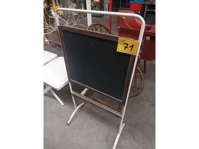 Lot 71 - krijtbord - afbeelding 1 van  3