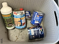 Lot 71 - lot producten: white spirit, amoniak, verven, ontstoppers - afbeelding 2 van  3