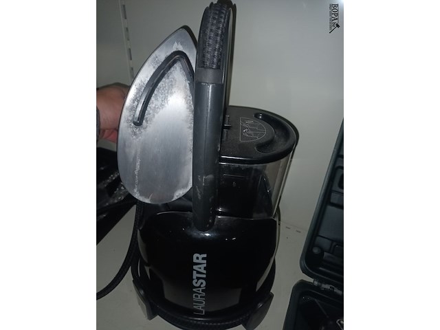 Lot 71 - strijkijzer en ramenpoetser - afbeelding 4 van  5