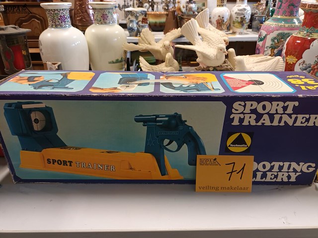 Lot 71 - technofix shooting game - afbeelding 1 van  5