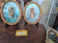 Lot 71 - vintage italiaanse 3d wanddecoratie op display romantisch ko - afbeelding 1 van  3