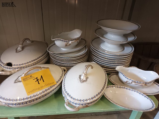 Lot 71 - vintage servies. 31 stuks - afbeelding 1 van  4
