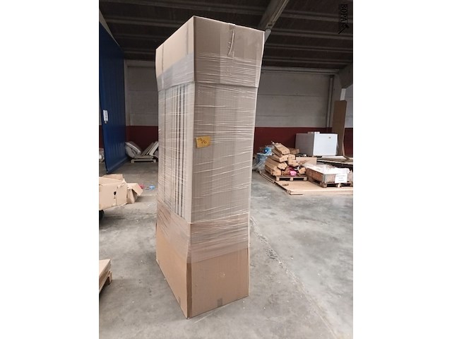 Lot 710 - kartonnen beschermhoeken. 2 pakken - afbeelding 1 van  2