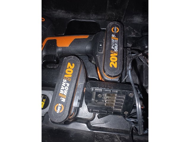 Lot 72 - accu schroefmachine worx in koffer - afbeelding 3 van  5