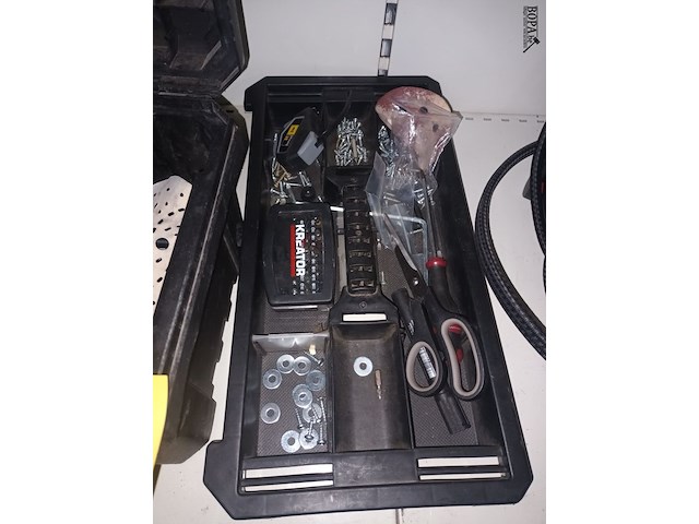 Lot 72 - accu schroefmachine worx in koffer - afbeelding 5 van  5