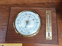 Lot 72 - bijzettafel en weerstations - afbeelding 3 van  4