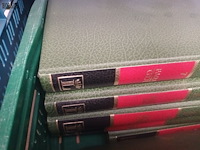 Lot 72 - boeken. 2 bakken - afbeelding 2 van  3