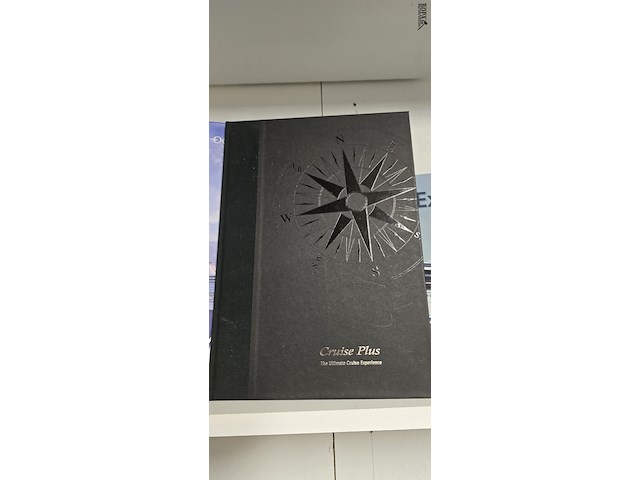 Lot 72 - boeken cruises 4 stuks - afbeelding 2 van  4