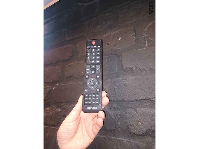 Lot 72 - flat tv met muurbeugel - afbeelding 4 van  4