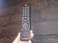 Lot 72 - flat tv met muurbeugel - afbeelding 4 van  4